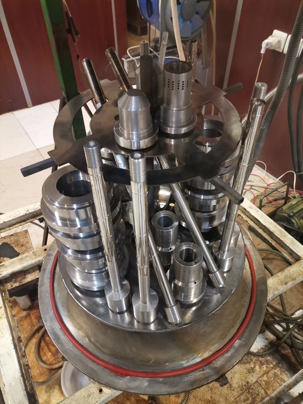 رسوب دهی شیمیایی از فاز بخار به کمک پلاسما و نیتراسیون پلاسمایی